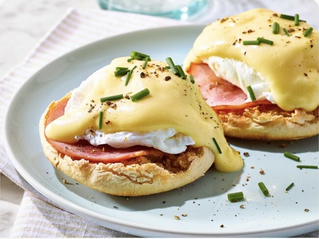 Eggs Benedict at Livonia Diner